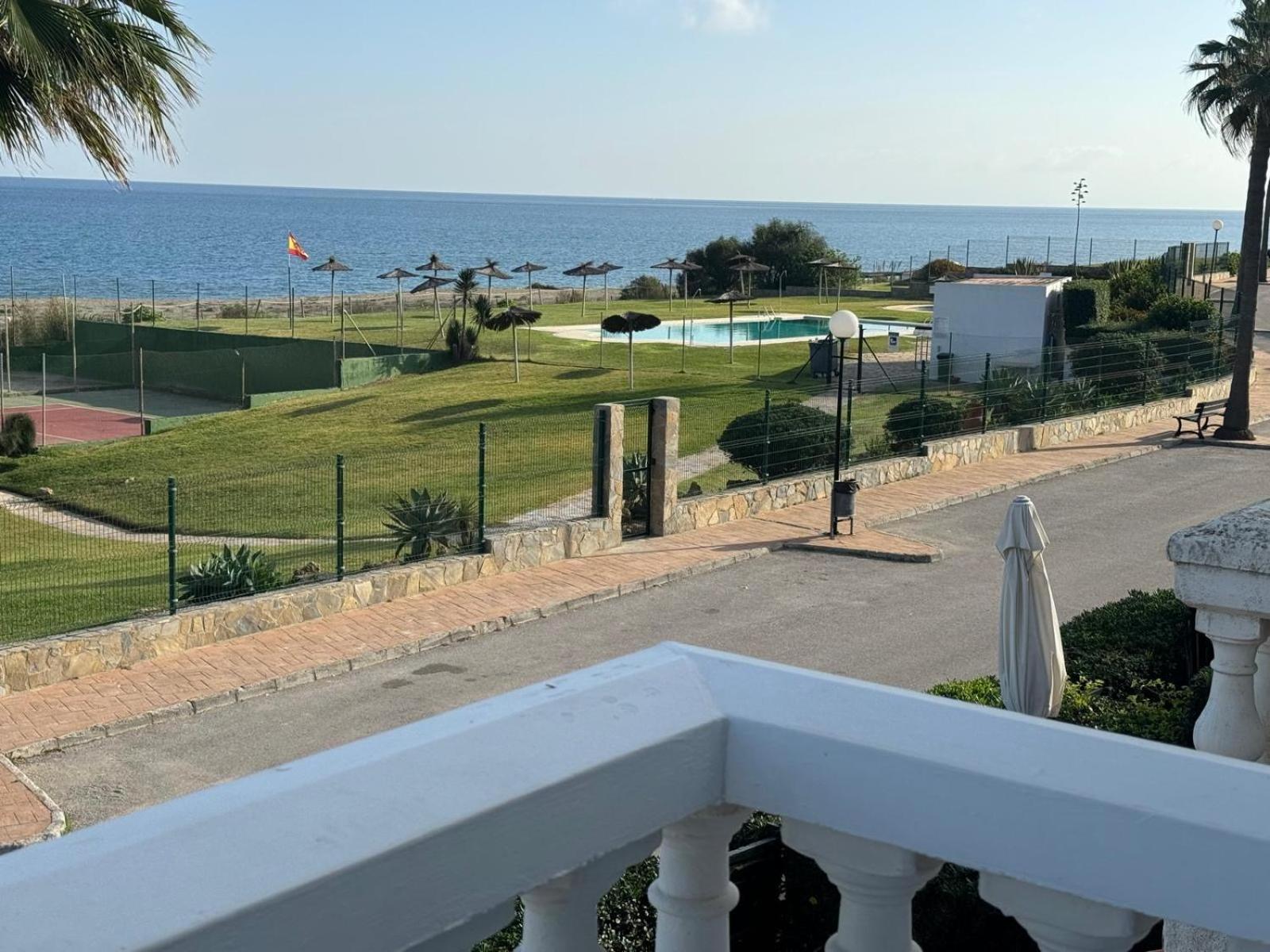Aldea Beach, Manilva Castillo de Sabinillas Екстер'єр фото